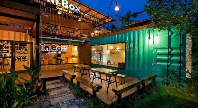 Snooze Box Hotel