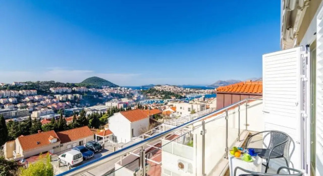 Апартаменты с 2 комнатами с балконом и с видом на море Niko's Sea View Apartment