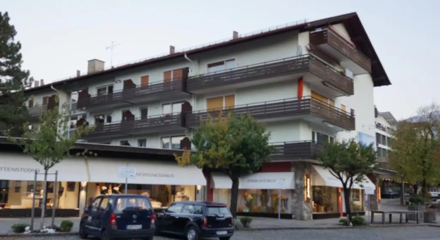Апартаменты Sunny 1-room apartment near railway station