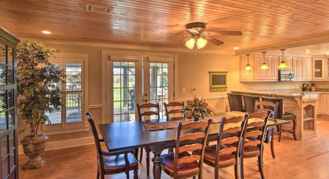 Serving Southern Charm at This Clarkesville House!, Boek Vakantiehuis Clarkesville Georgia