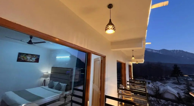 Двухместный номер Standard с балконом Hotel beas river retreat