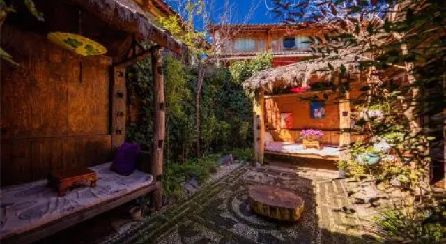 Xihe Boutique Inn, Забронировать Бутик-отель Лицзян Юньнань, рядом с Улица Сквер-стрит Древнего города Даянь