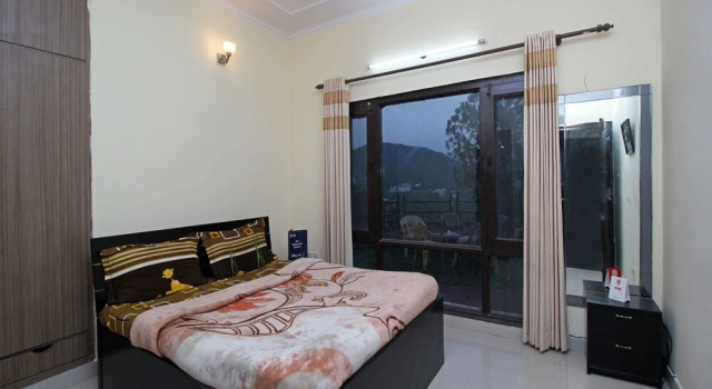 Номер Standard OYO 9399 Home Valley View 2BHK Villa Sattal