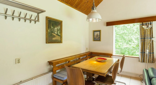 Attractive Holiday Home in Vrouwenpolder With Fenced Garden, Rezervovat Hotel Hotely v Walcheren s parkováním, Parkování