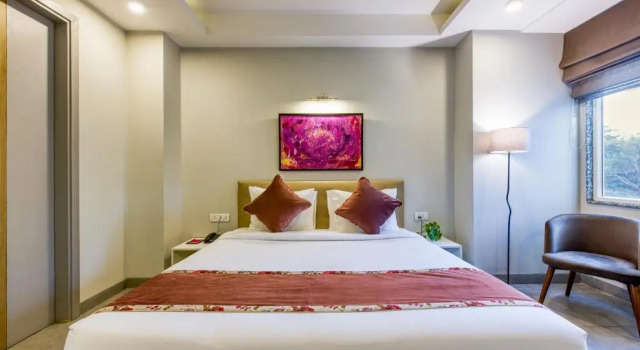 Номер Deluxe ROSASTAYS Gurugram Sec 31