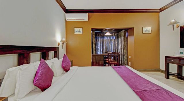 Двухместный номер Deluxe Treebo Premium Travancore Palace Cherthala