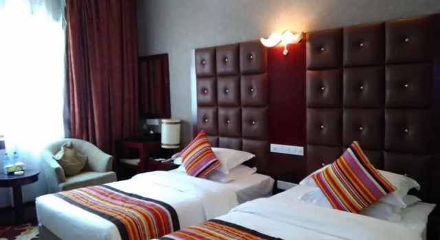 Jiu Gong Hotel, Prenota Hotel Ngawa Cina