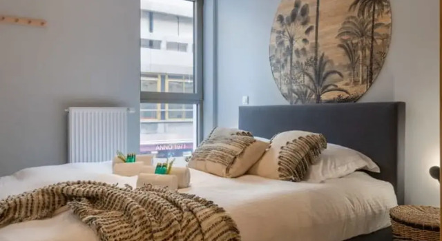Queen at Sea Modern 2 Bedroom Apartement, Забронировать Апартаменты/квартира Остенде Бельгийское побережье, рядом с Wapenplein Square