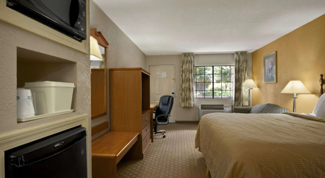 Days Inn by Wyndham Southaven MS, Buchen Sie Hotel Southaven Mississippi