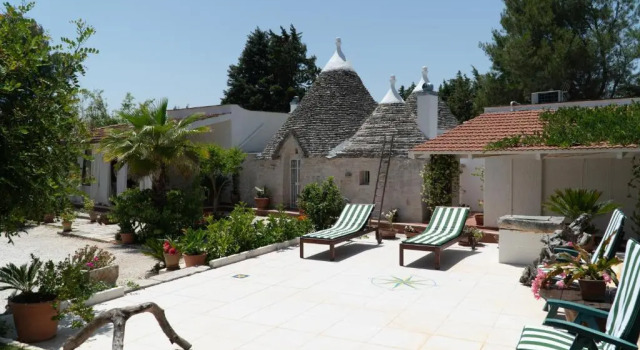 Вилла Trulli Tauro Country House con idromassaggio