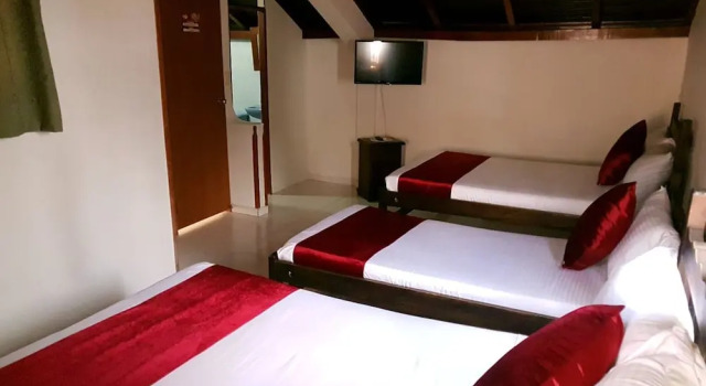 Трёхместный номер Standard c 1 комнатой Hotel Don Juan Colonial