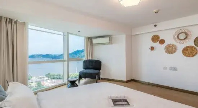 Люкс с 2 комнатами с красивым видом из окна Wuxiang LOFT Seaview Holiday Beauty Hotel (Shenzhen Bohai City V Mansion)
