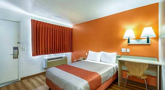 Номер Standard Motel 6-Youngtown, AZ - Phoenix - Sun City