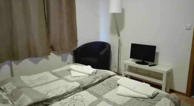 Penzion Na Gruntě, Prenota Hotel Hotel a Vranov con parcheggio, Parcheggio