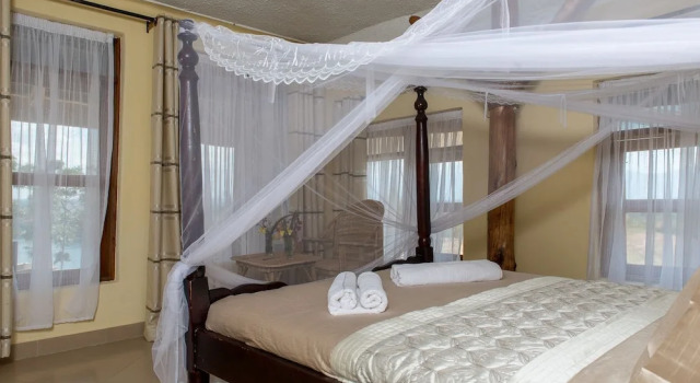 Двухместный номер Deluxe с балконом Kyaninga Royal Cottage