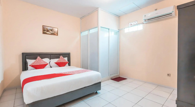 Hotel O J&b Room Pramuka, Book Hotel Jakarta Jakarta Province