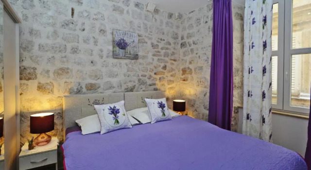 Апартаменты L & L Old Town Apartments