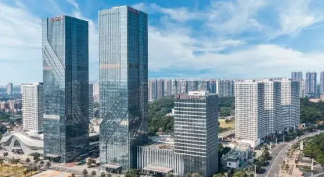 Jiangmen Wanda Aston Hotel, Rezerwuj Hotel Hotele w Jiangmen z parkingiem, Parking