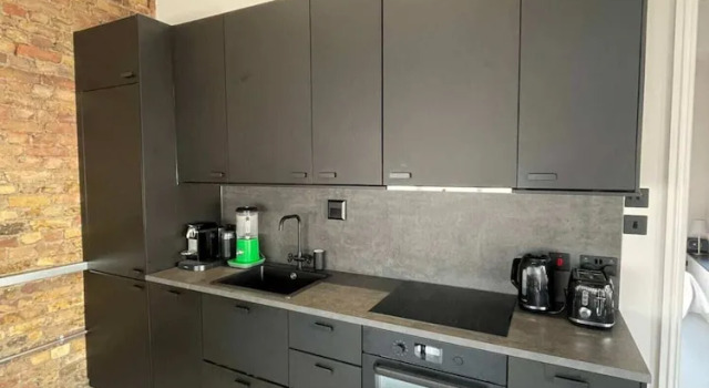 Апартаменты Sleek & Central 1BD Flat - Battersea Park