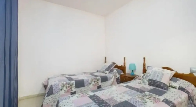 Апартаменты с 3 комнатами с балконом и с видом на море Apartamento Llevantina