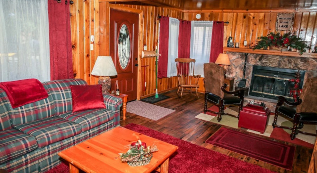 Cinnamon Bear - 2 Br cabin by RedAwning, Rezerwuj Hotel Big Bear Lake Stany Zjednoczone