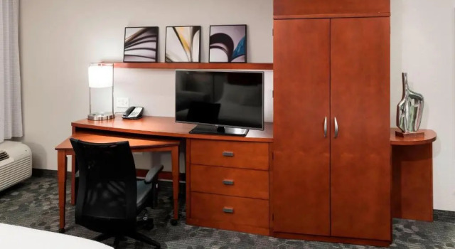Четырёхместный номер Standard Courtyard by Marriott Franklin Cool Springs