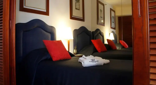 Люкс Executive с видом на город HOTEL ALTAMIRA SUITES