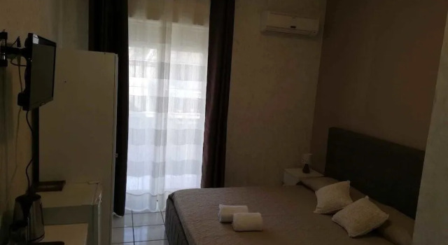 B & B AMICI DELLETNA, Book Hotel Hotels in Sicily with Parking, Parking
