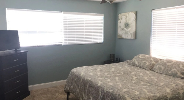 2 Master Suites Pool Home, Rezerwuj Hotel Hotele w Broward County z parkingiem, Parking