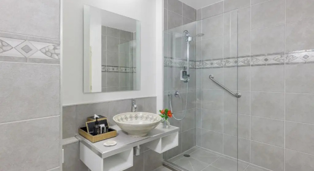 Шестиместный номер Superior Jet Park Hotel Auckland Airport