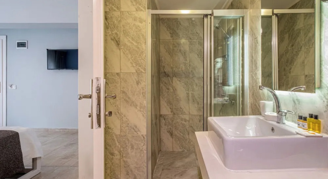 Трёхместный номер Economy Цокольный этаж Himm Hotel