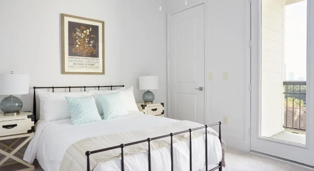 Апартаменты Deluxe Charming Museum District Suites by Sonder
