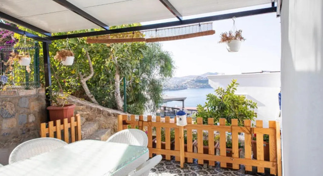 Вилла Chic House With Shared Pool Near Sea in Yalikavak