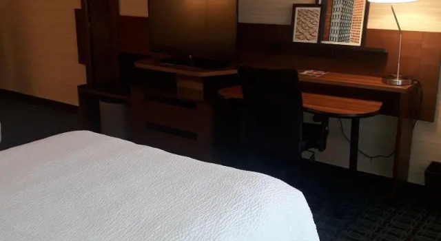 Четырёхместный номер Standard Fairfield Inn & Suites by Marriott Plattsburgh