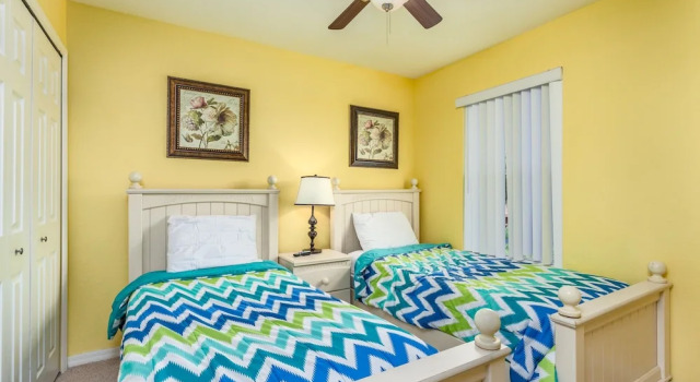 Regal Palms-RU840