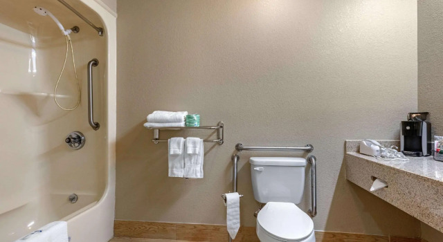 Двухместный номер Standard Rodeway Inn Tuscaloosa near University