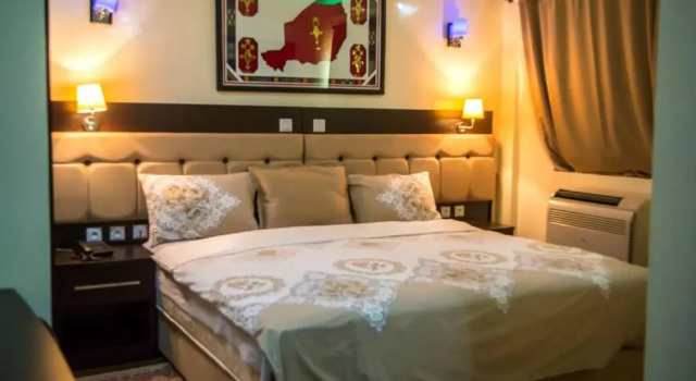 Люкс Deluxe Hôtel Univers 3 Aéroport Luxe
