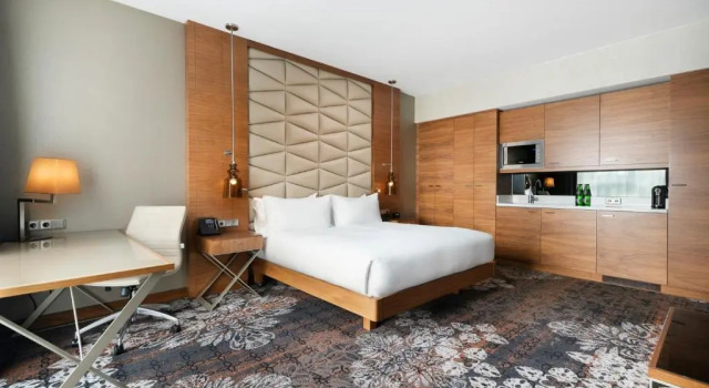 Двухместный полулюкс DoubleTree by Hilton Krakow Hotel & Convention Center