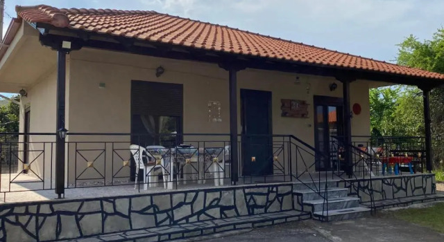 Коттедж Marys House Entire residence Olympiada Halkidiki Near to Sea 200m