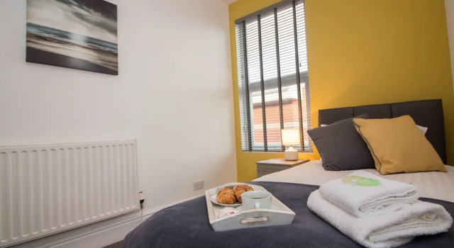 Newly Refurbished 3 Bedroom House, Boek Hotel Newton-le-Willows Merseyside