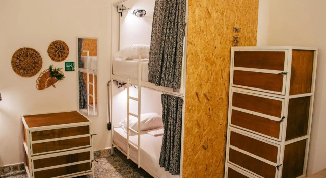 Cordova Hostel Medellín, Book Hostel La Candelaria Guayaquil