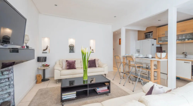 Luxurious West Kensington Home by Olympia London, Забронировать Отель Отели Лондона 4 звезды, рядом с Выставочный центр Olympia, 4*