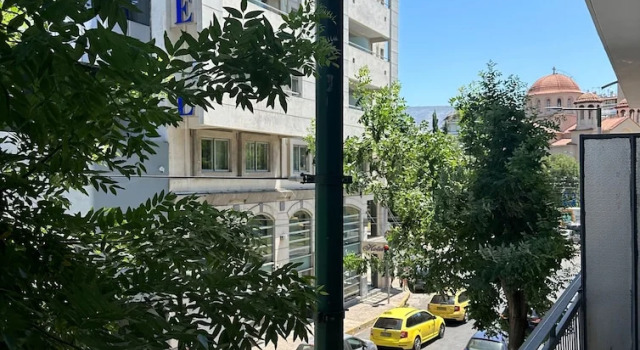 Cozy in Athens Koukaki Walk the City, Забронировать Апартаменты/квартира Афины Острова Саронического залива - Аттика, рядом с Холм Филопаппос