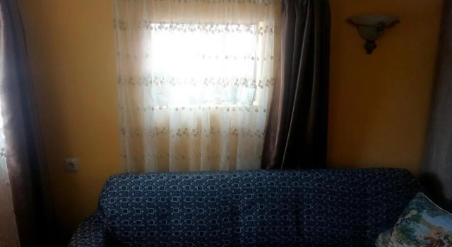 Home in Noneshvili str 1, Book Hotel Batumi 