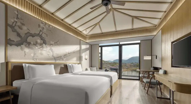 Номер Deluxe с балконом и с видом на озеро Hilton Suzhou New District