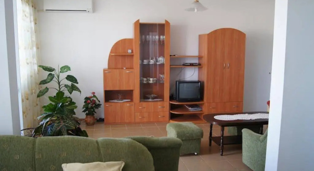Sea Siren Apartment