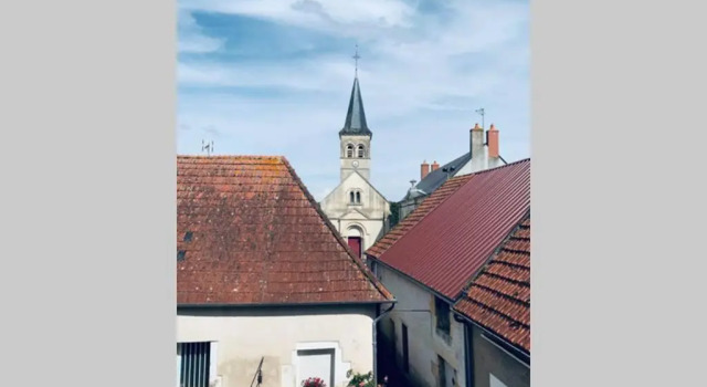 Bel appartement indépendant centre de Magny-Cours avec parking, Reservar Apartamento Magny-Cours 