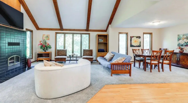 Коттедж 4 Mi to Dtwn Loveland: Private Retreat w/ Decks