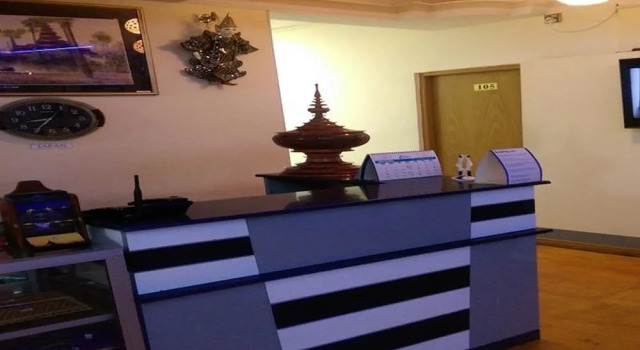 Grand Empire Hotel