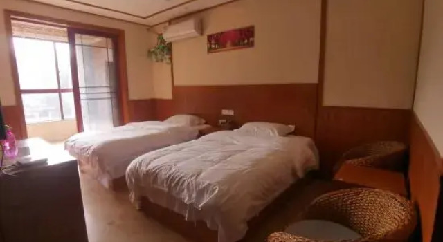 Люкс Muming Hot Spring Homestay (Yichun Yuquan Style)